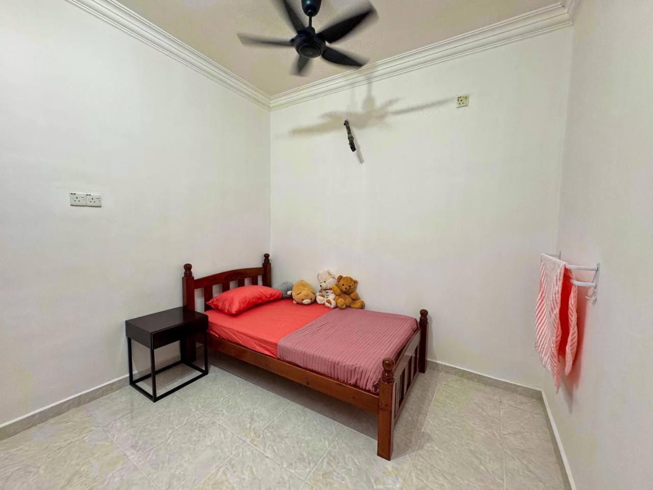 Ibai Golf Home Resort Homestay Kuala Terengganu Extérieur photo