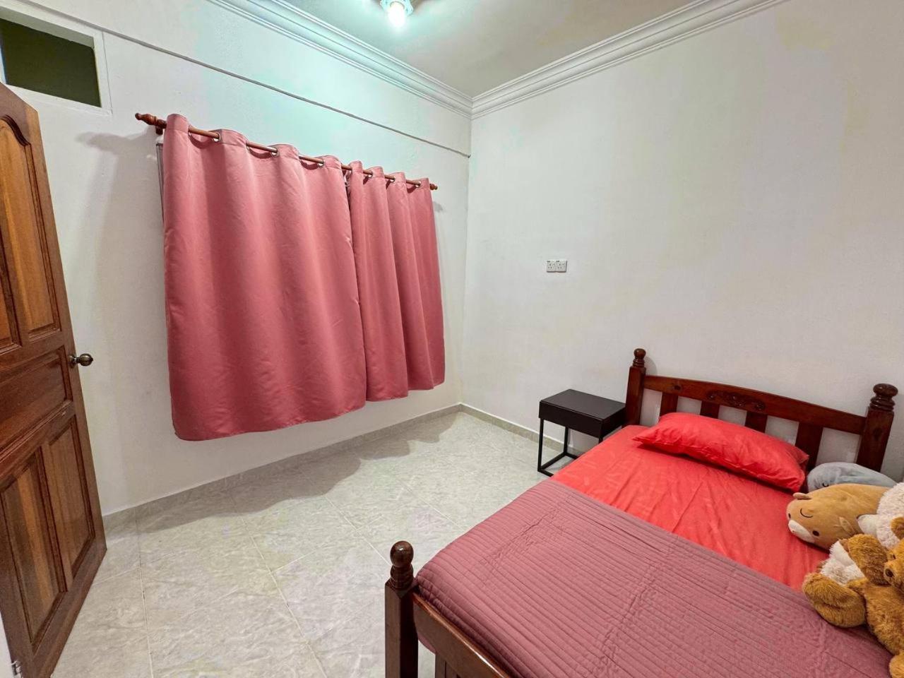 Ibai Golf Home Resort Homestay Kuala Terengganu Extérieur photo